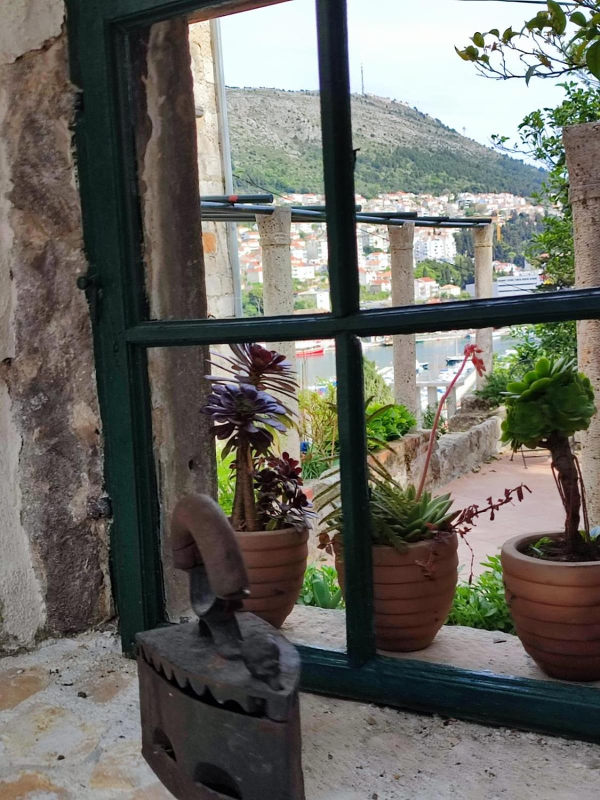 Peaceful House In Dubrovnik Apartment Bagian luar foto